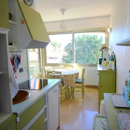 Apartmán B-azur Antibes